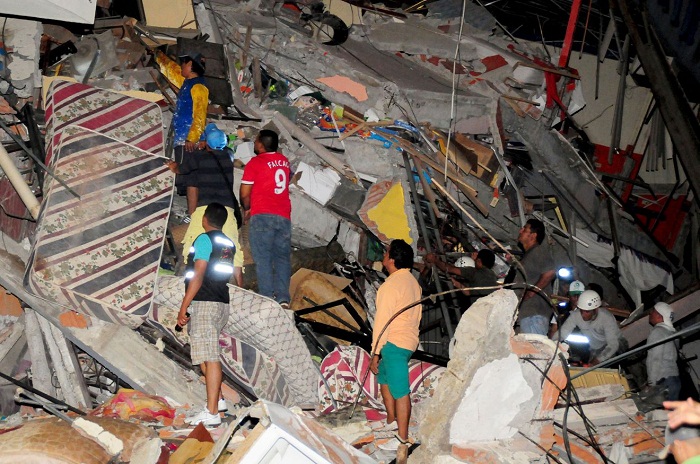 Equateur: 1700 disparus après le séisme